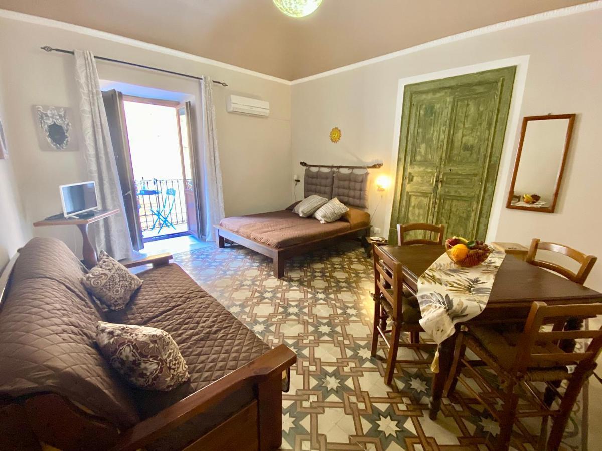 צ'פאלו Maison Bordonaro מראה חיצוני תמונה